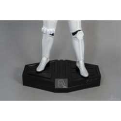 Star Wars: Original Stormtrooper 1:3 Scale Statue