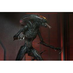 ALIEN Figura Ultimate Scorched Xenomorph 18 cm NECA