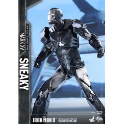 Iron Man 3: Iron Man Mark XV Sneaky Sixth scale Figure
