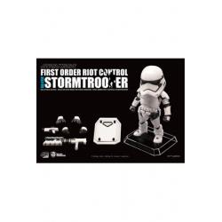 Star Wars Episode VII Egg Attack Figura Riot Control Stormtrooper 15 cm