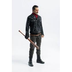 From the hit TV series ´The Walking Dead´ comes this highly detailed and fully articulated figure of Negan. It stands approx. 30 cm tall, wears real fabric clothing and comes with accessories.