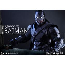 Batman v Superman Dawn of Justice Figura MMS 1/6 Armored Batman Black Chrome Ver. 33 cm