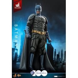 Hot Toys MMS697 Warner Bross 100th Collectible Action Figure 1/6 Batman Hot Toys Exclusive 32cm