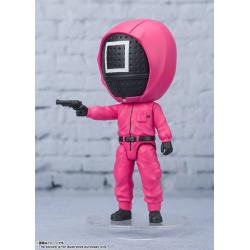 Squid Game Figuarts mini Action Figure Masked Manager 9 cm