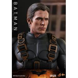 Batman Sixth Scale Figure by Hot Toys Movie Masterpiece Series - Batman Begins
