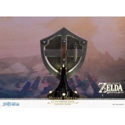 The Legend of Zelda Breath of the Wild PVC Statue Hylian Shield Collector\'s Edition 29 cm