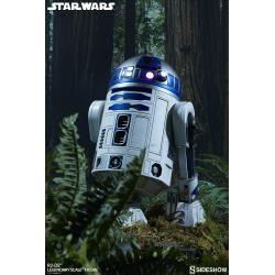 Star Wars: R2-D2 Legendary Scale Figure