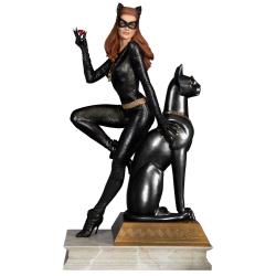 Batman Estatua Classics Collection Maquette Catwoman Ruby Edition Variant 30 cm