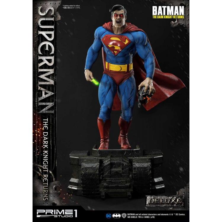 Batman: The Dark Knight Returns Statue 1/3 Superman Deluxe Ver. 88 cm