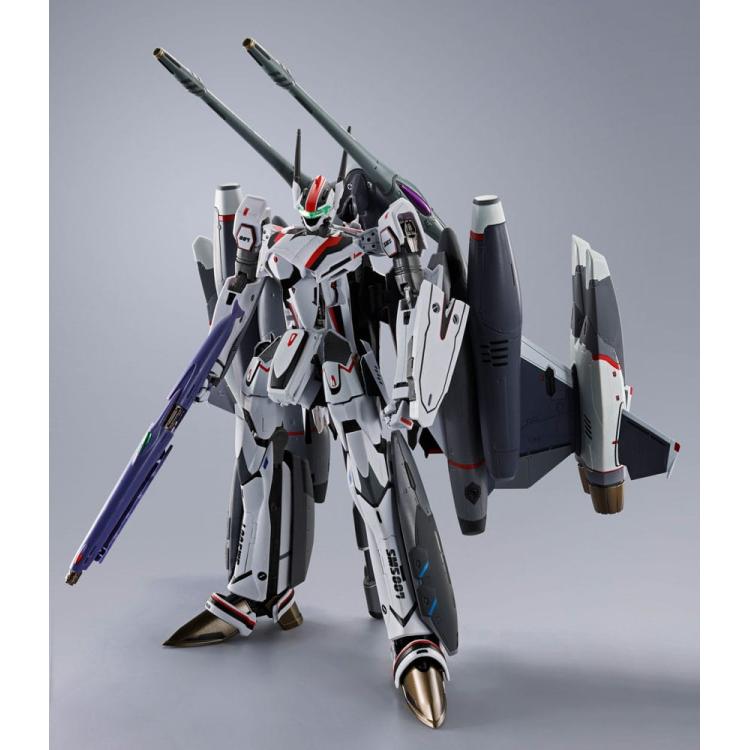 Macross Frontier Figura DX Chogokin Tornado Messiah Valkyrie Alto Saotome Use Revival Ver. 25 cm Bandai Tamashii Nations