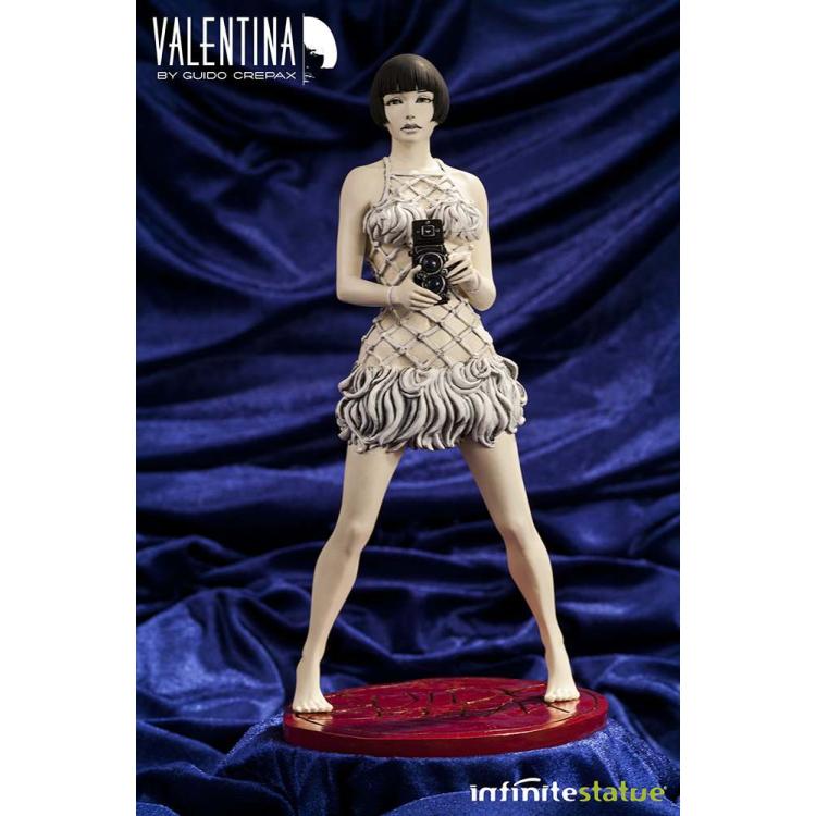 Crepax valentina statue infinite statue