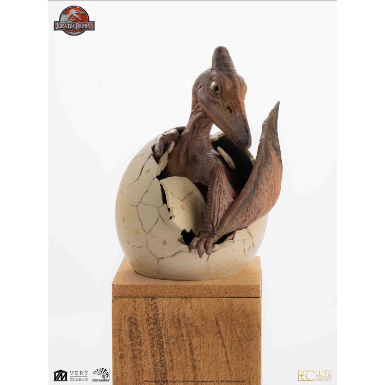  Parque Jurasico III ECC Elite Creature Line Estatua Hatching Pterosaur 16 cm Elite Creature Collectibles