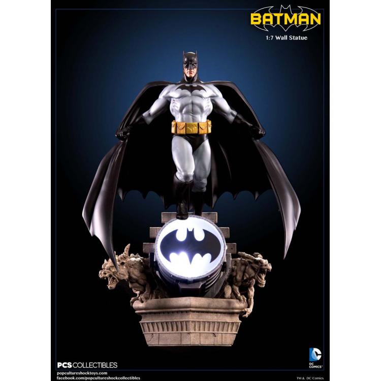 DC Comics: Batman Edad Moderna 1: 7 Escala Estatua de pared