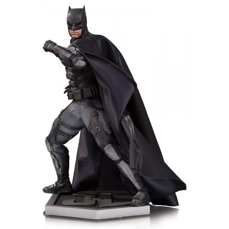 Justice League Movie Statue Tactical Suit Batman 33 cm
