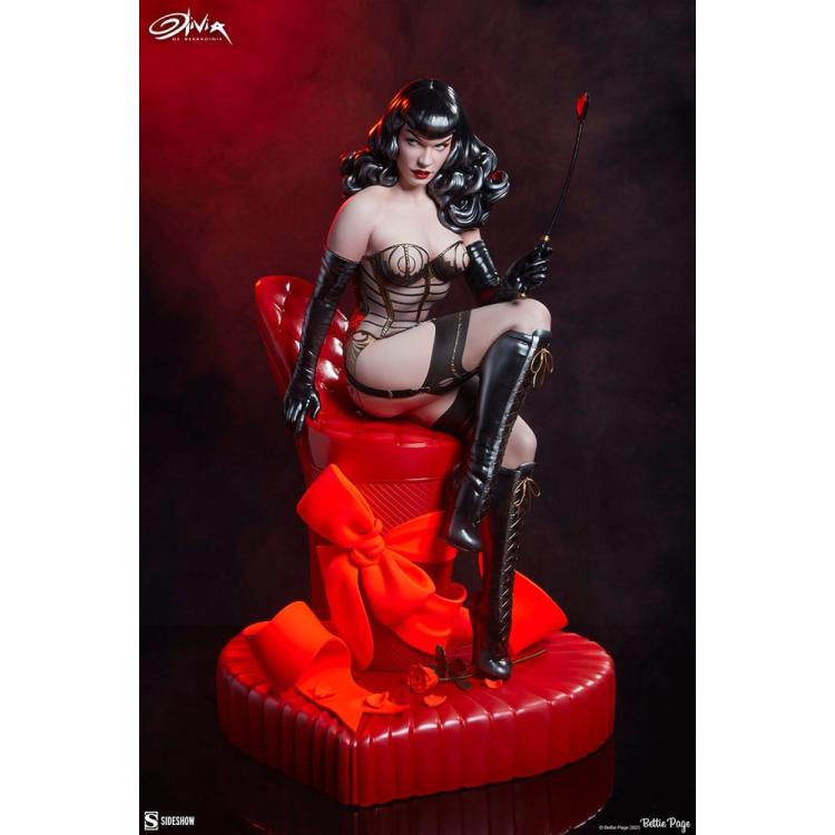 Bettie Page Estatua Love Hurts 44 cm Sideshow Collectibles