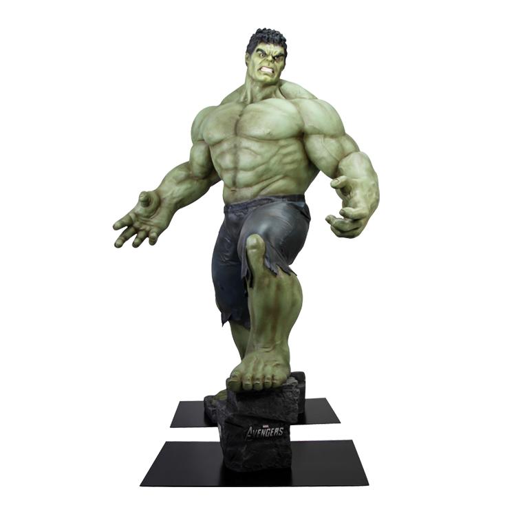 Marvel: Avengers - The Hulk Life Sized Statue