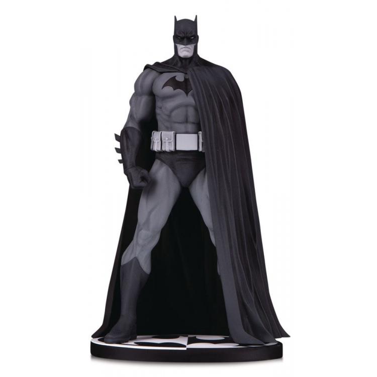 Batman Black & White Estatua Batman (Version 3) by Jim Lee 18 cm