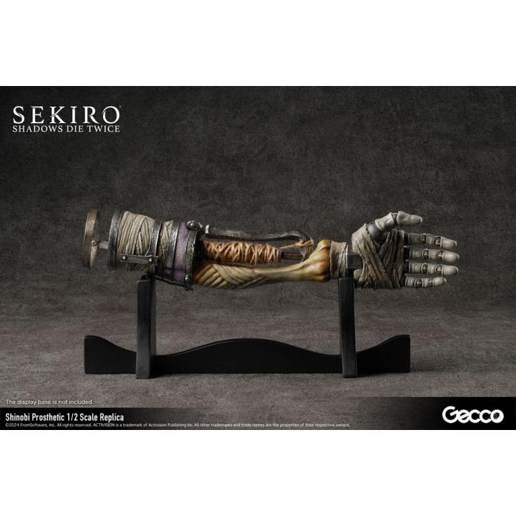 Sekiro: Shadows Die Twice Réplica 1/2 Shinobi Prosthetic 32 cm Gecco