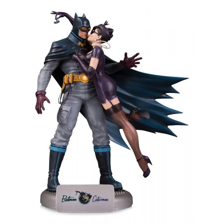 DC Comics Bombshells Estatua Deluxe Batman & Catwoman 28 cm